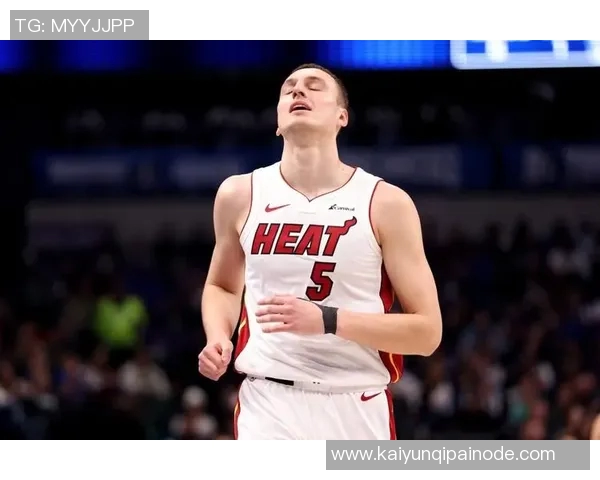 约维奇半场表现亮眼6投3中罚球全中贡献10分外加3篮板2助攻1盖帽 约维奇半场表现亮眼6投3中罚球全中贡献10分外加3篮板2助攻1盖帽